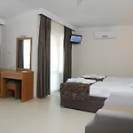 Hotell Pera 3*